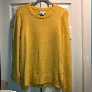 Yellow, light sweater